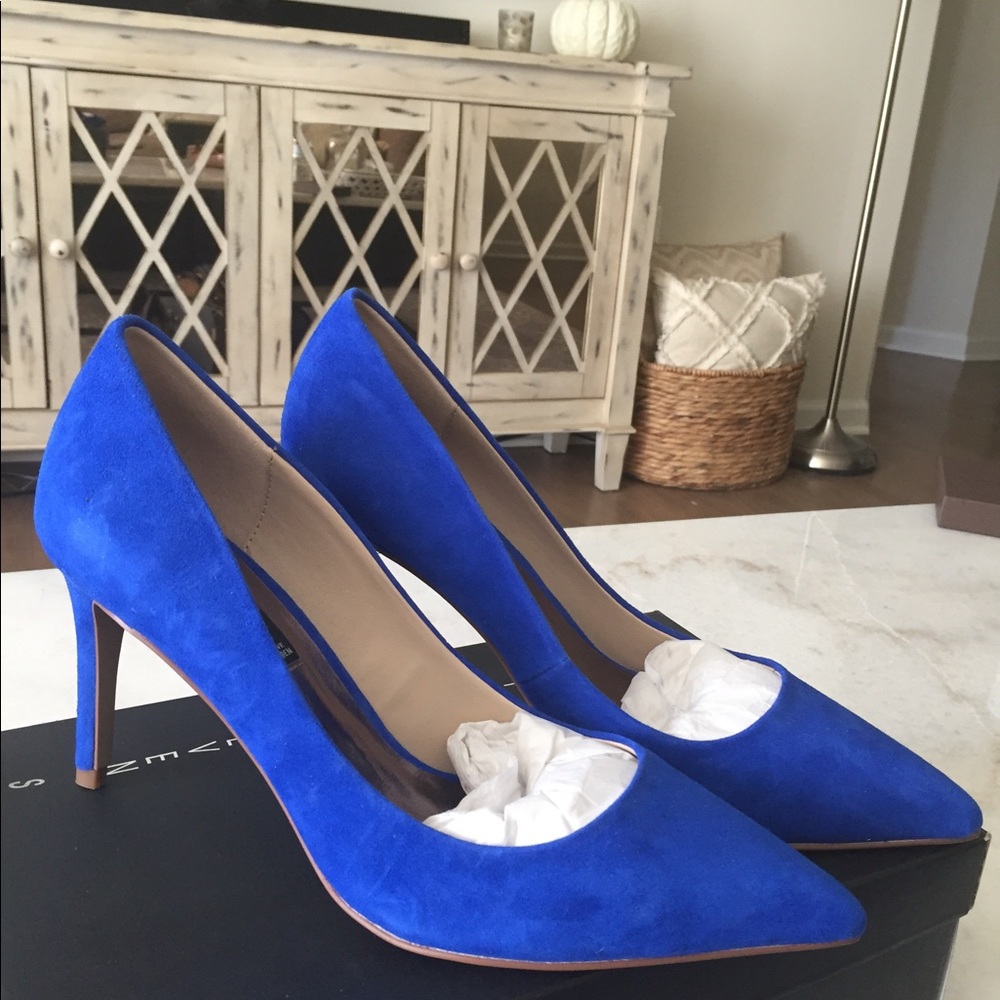 NIB STEVEN by Steve Madden Blue Suede Pumps